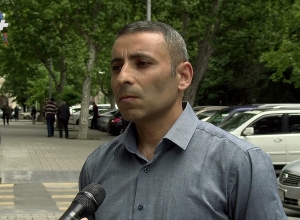 «Եթե տեսնում են, որ գերեզմանաքարի վրա զինվորական համազգեստով մարդու նկար է, միանգամից ջարդում են»