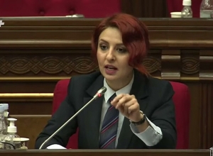 Господин Пашинян, посмотрите на меня: Самсонян обращается к премьер-министру