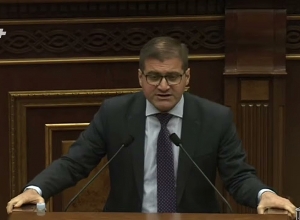 Господин Варданян, Ваше самопризнание  - угроза национальной безопасности: Арман Бабаджанян