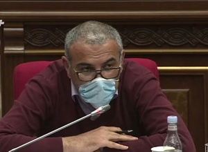 В чем смысл предоставлять налоговые льготы бездарным, бессмысленным и глупым фильмам? Геворгян