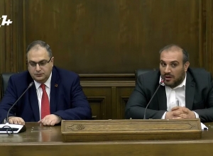 «Не пытайтесь представить как народный гнев - среди них были полувооруженные политически мотивированные группы»