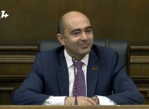 Мы знаем, что оппозиция идёт, ведёт переговоры в домах людей, близких к Пашиняну: Марукян