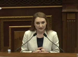 Не пытайтесь войти в образ преследуемого: это противоречит нашим принципам: Макунц