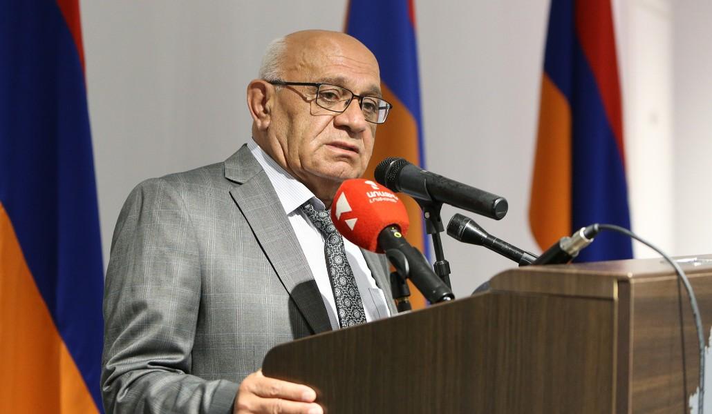 Լեւոն Շիրինյան
