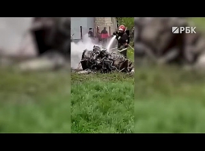 В Беларуси военный самолёт упал на жилой дом: есть погибшие