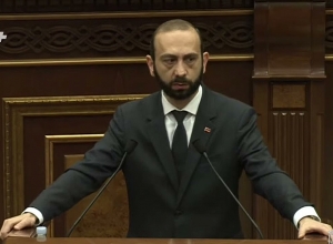 Россия и ОДКБ не в состоянии обеспечить оборону Армении: Бабаджанян