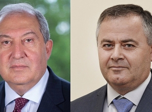 Армен Саркисян провел телефонную беседу с начальником Генштаба ВС РА