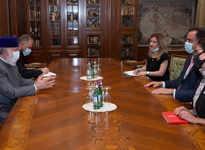 Կաթողիկոսը ՀՀ-ում Արգենտինայի դեսպանին ներկայացրել է հայ զինծառայողների գերեվարման միջադեպը