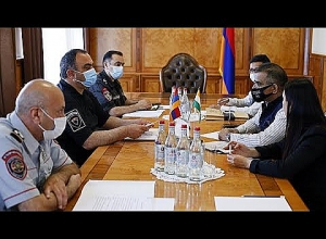 ՀՀ ոստիկանության պետն ընդունել է Հայաստանում Հնդկաստանի արտակարգ և լիազոր դեսպանին