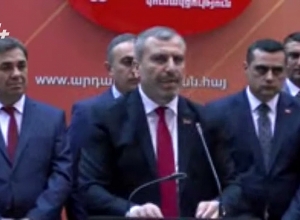 Կաշառք է բաժանվում, պարոն վարչապետի պաշտոնակատար. Նորիկյան