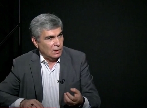 Возле его штабов стоят самые дороги автомобили, каждый стоимостью в один Байрактар: А. Саркисян