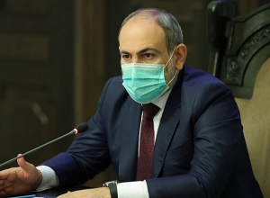 Никол Пашинян и Анаит Аванесян объясняют условия хранения останков