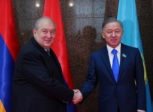 Президент Армен Саркисян встретился с председателем Маджлиса Казахстана