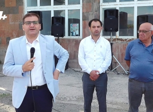 Митинг «Альянса демократов Ширинян-Бабаджанян» в селе Ханджян Армавирской области