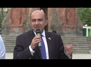 Էդմոն Մարուքյանի քարոզարշավը Հրազդանում