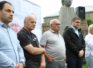 Россия ведет себя как серийный убийца: Альянс демократов Ширинян-Бабаджанян