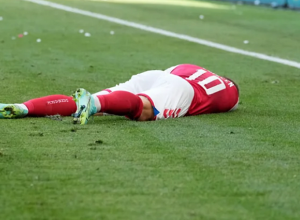 Դանիացի ֆուտբոլիստ Քրիստիան Էրիկսենի վայր ընկնելու պահը՝ տեսանյութով