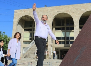 Որպես բարի կամքի դրսևորում կարող եմ ասել, որ ինքնակամ պառկեն ասֆալտին, սելֆի անեն․ Փաշինյան