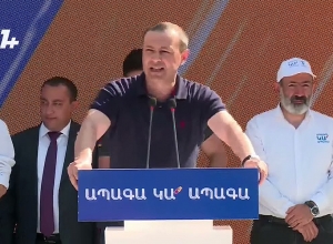 Выступление секретаря Совета безопасности Армена Григоряна во время агитационной кампании в Ехегнадзоре