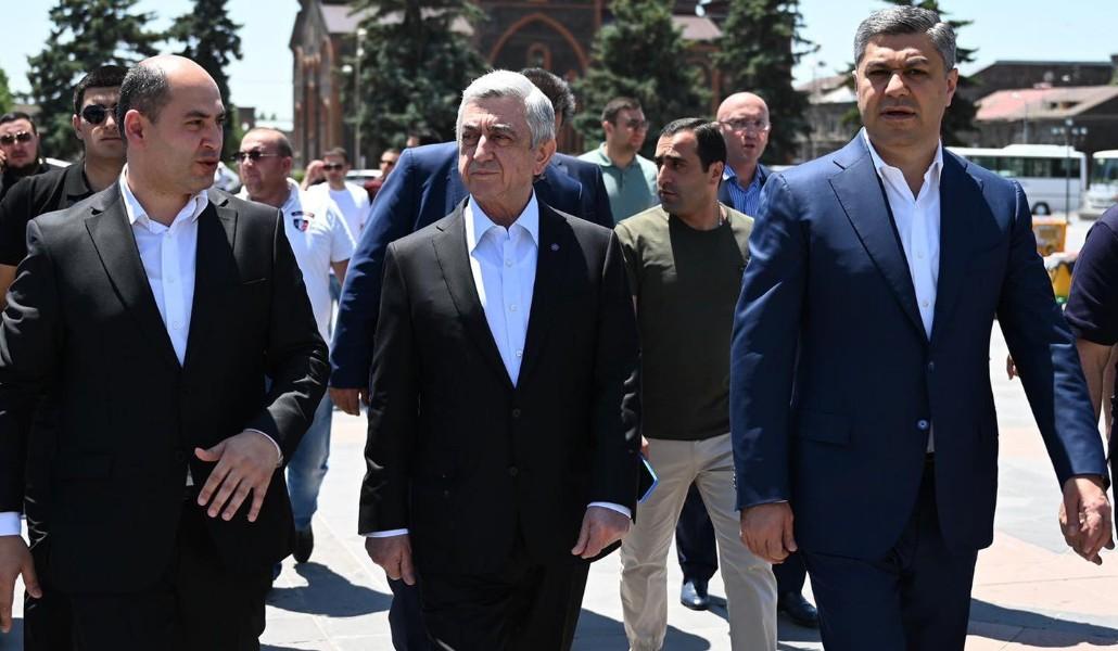 201476290_332431765168077_5829756749885652194_n