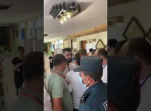 Միջադեպ ընտրատեղամասում․ Պառլամենտարիզմի զարգացման միջազգային կենտրոնի տեսանյութը