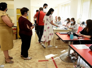 Избирательные участки в Армении закрылись