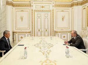 Никол Пашинян встретился с Арамом Саркисяном