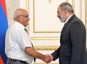 В конечном итоге атака была остановлена: Левон Ширинян – Николу Пашиняну