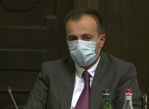 Նիկոլ Փաշինյանը վարչապետի աշխատակազմին է ներկայացրել Արայիկ Հարությունյանին