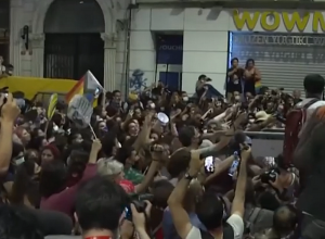 Столкновения в Турции во время акции протеста против выхода из Конвенции о насилии в отношении женщин