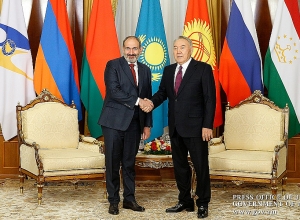 Никол Пашинян направил поздравительное послание Нурсултану Назарбаеву