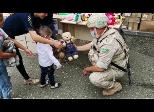 Гуманитарная акция российских миротворцев в селе Ванк Мардакертского района Нагорного Карабаха