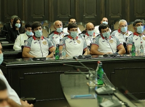 Նիկոլ Փաշինյանը հյուրընկալել է Օլիմպիական խաղերի մասնակիցներին եււ Ծառուկյանին