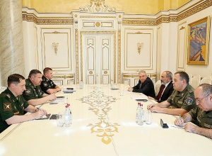 Пашинян обсудил с замначальника Генштаба ВС РФ ситуацию на армяно-азербайджанской границе