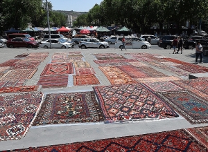 Ադրբեջանական գերությունից փրկած գորգերը   չգիտեն՝  մեկ ամիս անց  որտեղ են պահելու