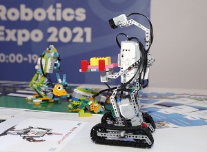 Ռոբոտաշինության միջազգային Օլիմպիադան ու «Սոֆթբոտ» ցուցահանդեսը
