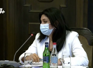 В тяжелом состоянии находятся 282 человека, в крайне тяжелом - 48 человек: тенденция роста сохранится