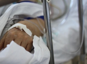 Состояние пострадавших вследствие взрыва автомобиля 5 граждан оценивается как крайне тяжелое: МЗ