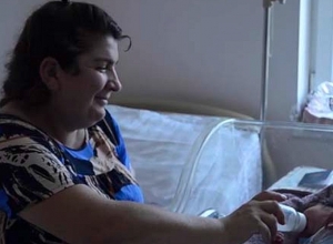 Врачи российских миротворцев приняли роды в арцахском городе Мартакерт