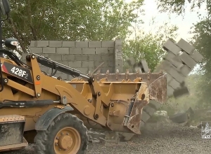 Երևանի քաղաքապետարանը շարունակում է ինքնակամ շինությունների ապամոնտաժումը