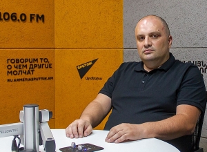 При Серже Саркисяна и Роберте Кочаряне Алиев боялся, сейчас – нет: Мгер Акопян