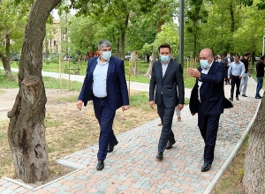 Айк Марутян посетил 3 восстанавливаемых парка в Ереване
