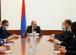 Նիկոլ Փաշինյանը Ֆինանսների նախարարության աշխատակազմին է ներկայացրել Տիգրան Խաչատրյանին