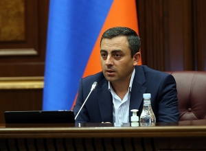 Это правительство пытается полностью умыть руки в арцахском вопросе: Ишхан Сагателян