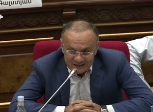 Комиссия не дала сбыться вашему желанию - вывести армию на проспект Баграмяна