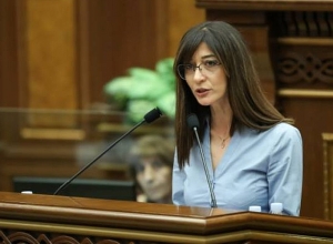 Մերժված Սերժը թող իր լարովի տիկնիկների այստեղ չուղարիկի․ Սիմոնյանը ՔՊ անդամին զրկեց ձայնի իրավունքից