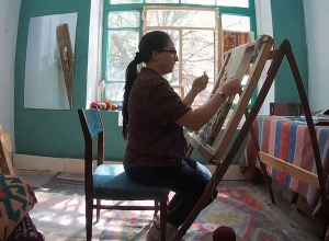 Նելլի Անանյանը հայկական զարդանախշերով յուրօրինակ գորգեր է գործում, երազում է արվեստանոց հիմնել