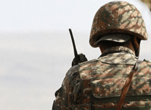 Военнослужащий заблудился и оказался на азербайджанской стороне: МО