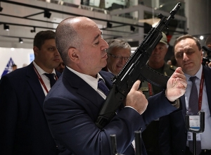 Аршак Карапетян принял участие в военно-техническом форуме-выставке «Армия 2021»