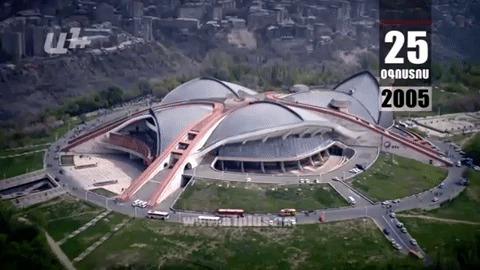 Календарь. 25 августа: Когда Комплекс продали БАМО, народ возмущался